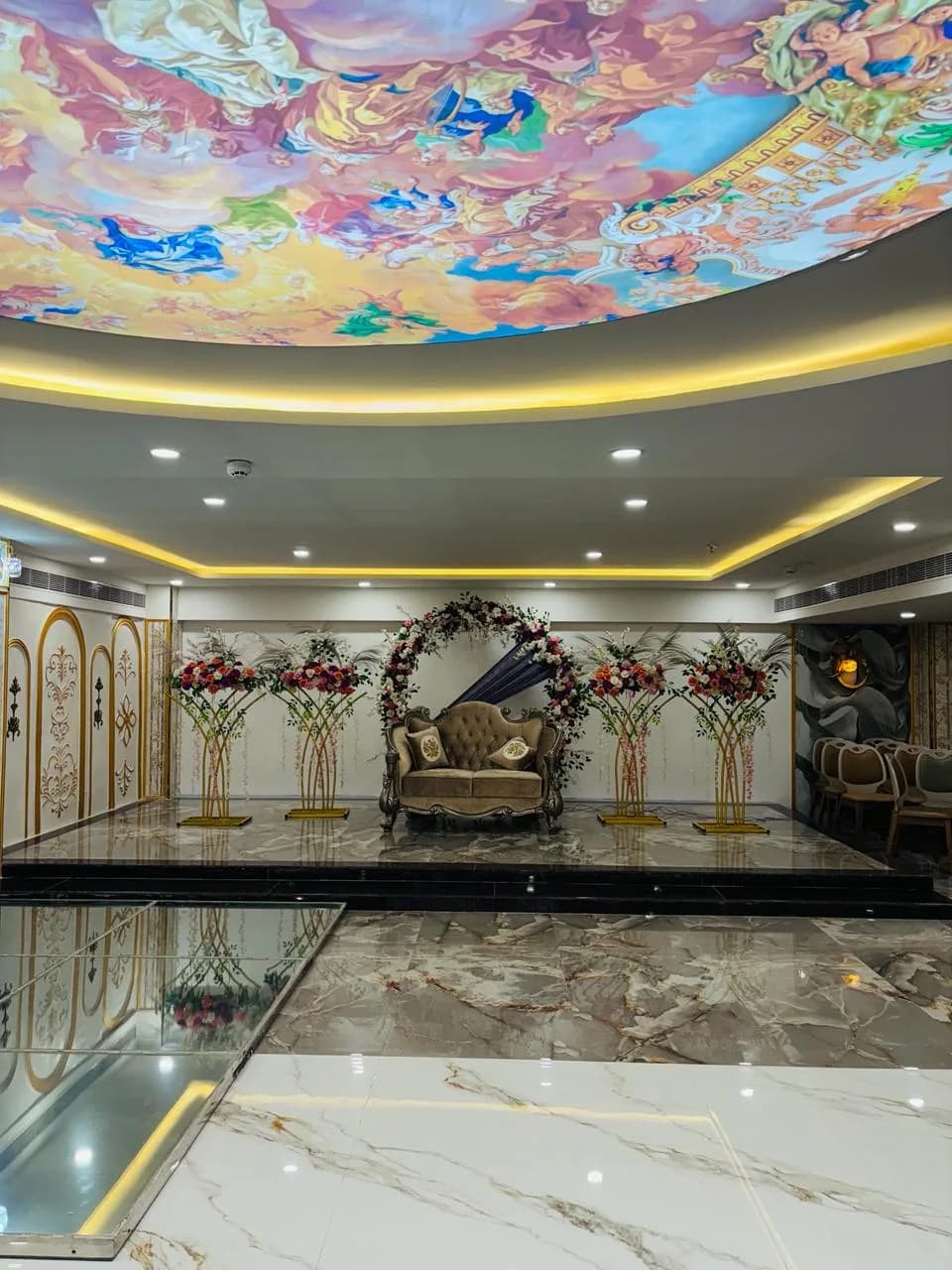 Sapphire Lounge
